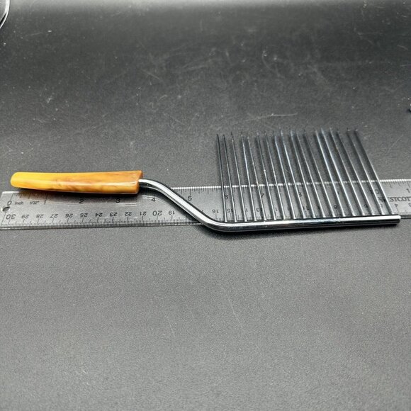 Vintage Bakelite Kitchen Tools Hostess Set Cheese Slicer Angel Cake Comb Fork - Picture 14 of 16